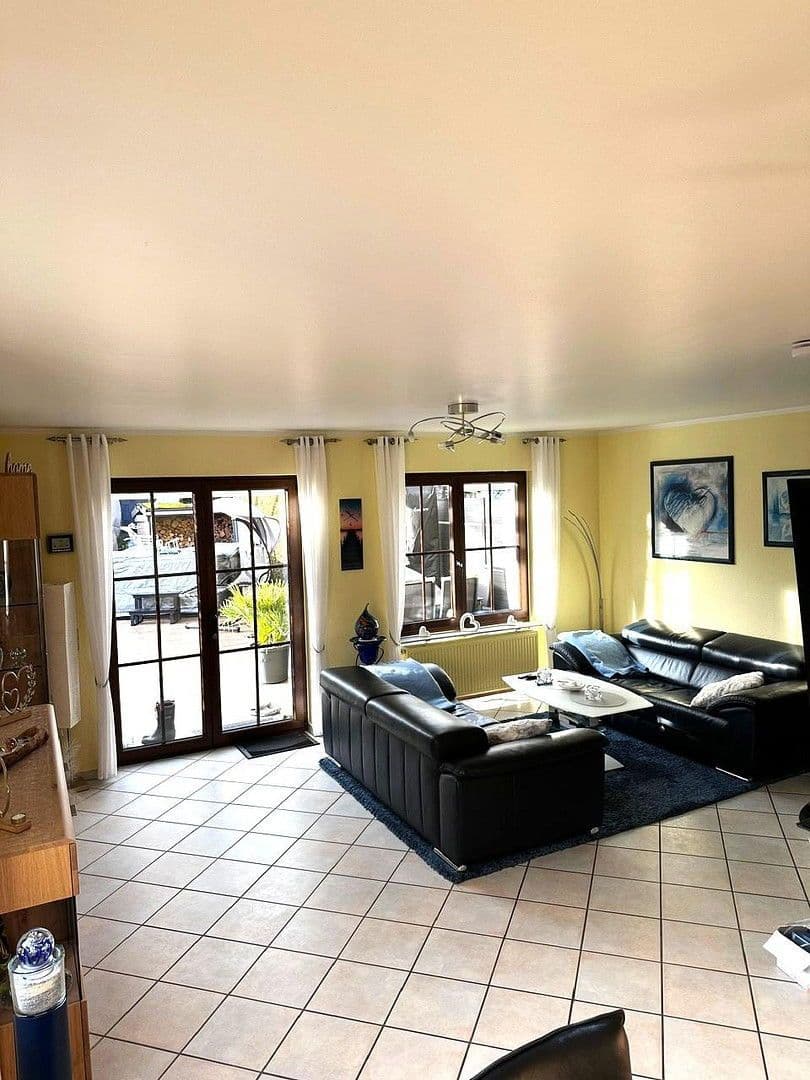 Predaj domu 170 m², pozemek 398 m², Von-Groote-Ring 1, Rheinbach, Severné Porýnie - Westfálsko Predaj domu 170 m², pozemek 398 m², Von-Groote-Ring 1, Rheinbach, Severné Porýnie - Westfálsko