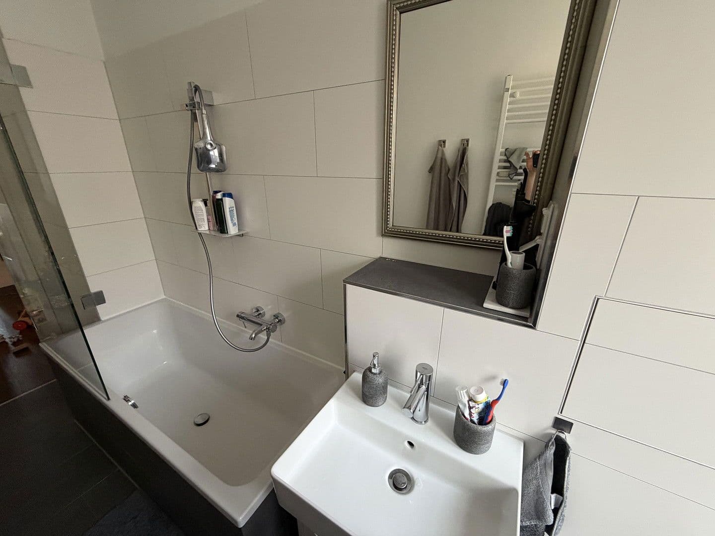 Predaj bytu 3-izbový 91 m², Berlin, Berlín Predaj bytu 3-izbový 91 m², Berlin, Berlín