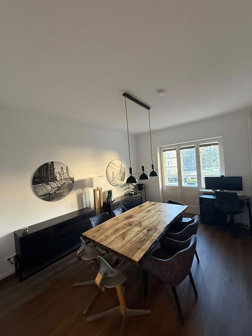 Predaj bytu 3-izbový 91 m², Berlin, Berlín Predaj bytu 3-izbový 91 m², Berlin, Berlín