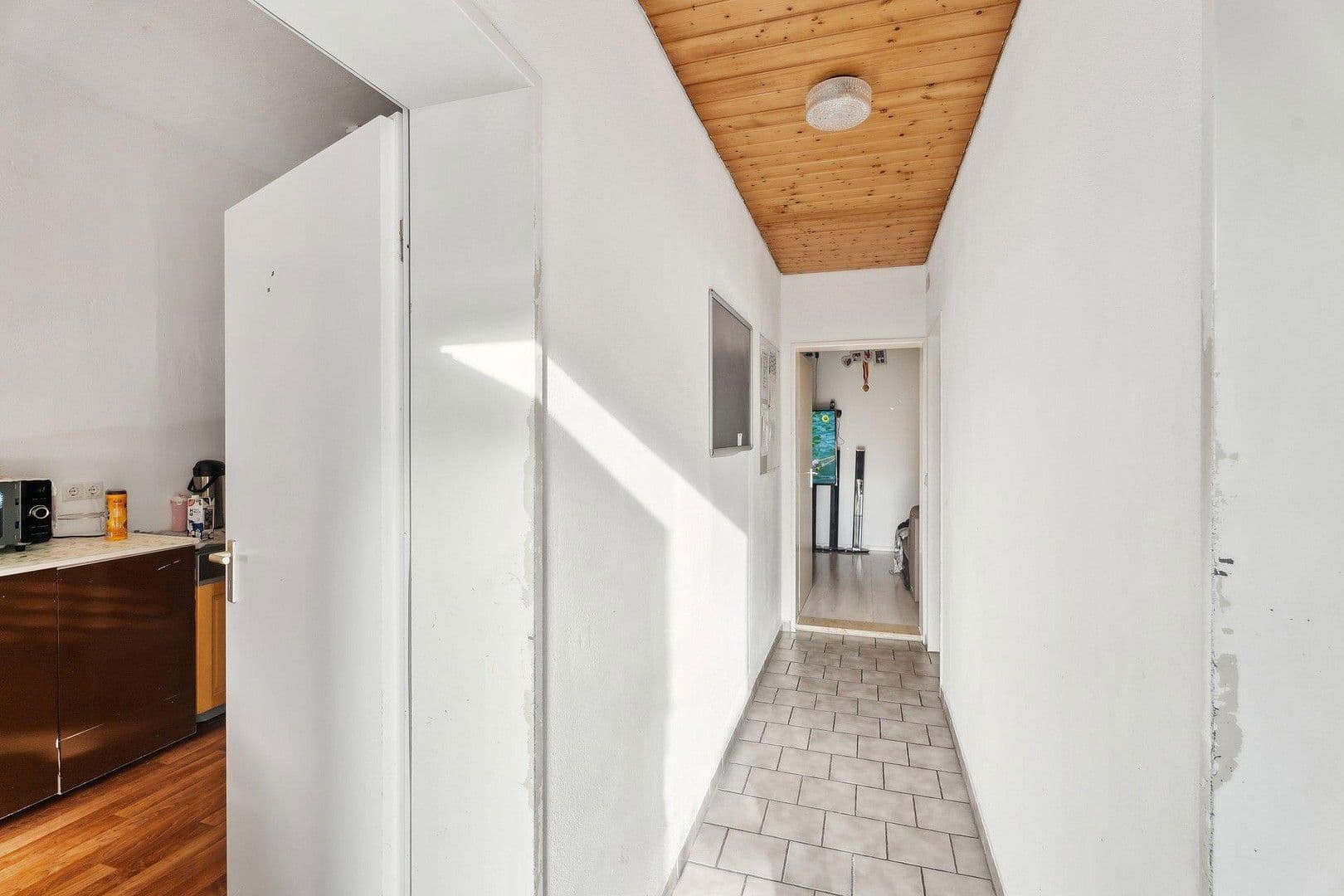 Predaj domu 443 m², pozemek 1.079 m², Ottobeurer Straße 17, Markt Rettenbach, Bavorsko Predaj domu 443 m², pozemek 1.079 m², Ottobeurer Straße 17, Markt Rettenbach, Bavorsko
