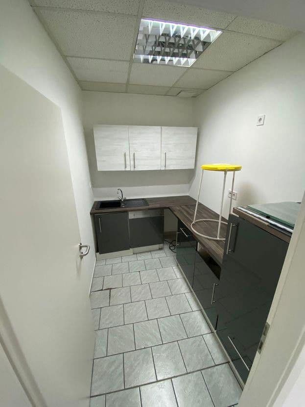 Prenájom kancelárie 88 m², Humbserstr.22, Fürth, Bavorsko Prenájom kancelárie 88 m², Humbserstr.22, Fürth, Bavorsko