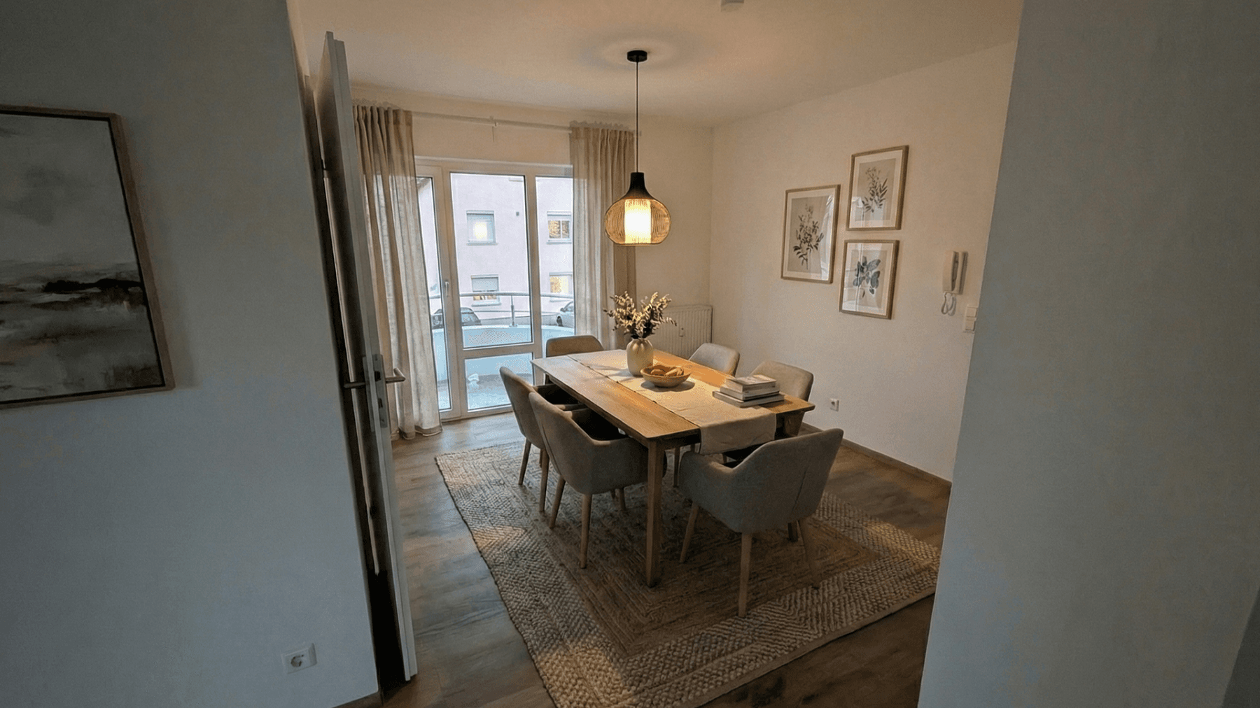 Prenájom bytu 2-izbový 60 m², Ulm-Gögglingen, Bádensko-Wurttembersko Prenájom bytu 2-izbový 60 m², Ulm-Gögglingen, Bádensko-Wurttembersko