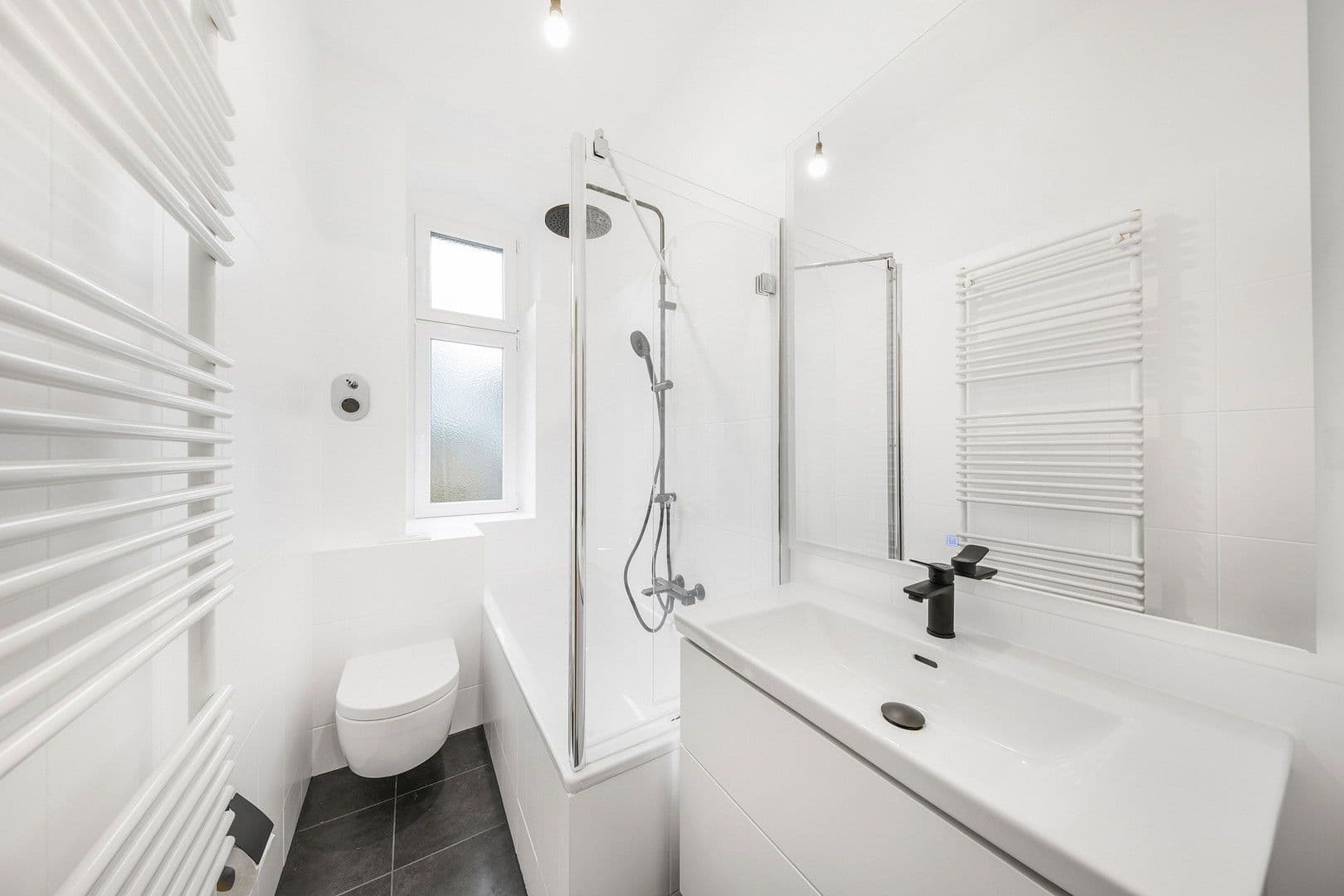 Predaj bytu 2-izbový 66 m², Unter den Eichen 54, Berlin, Berlín Predaj bytu 2-izbový 66 m², Unter den Eichen 54, Berlin, Berlín