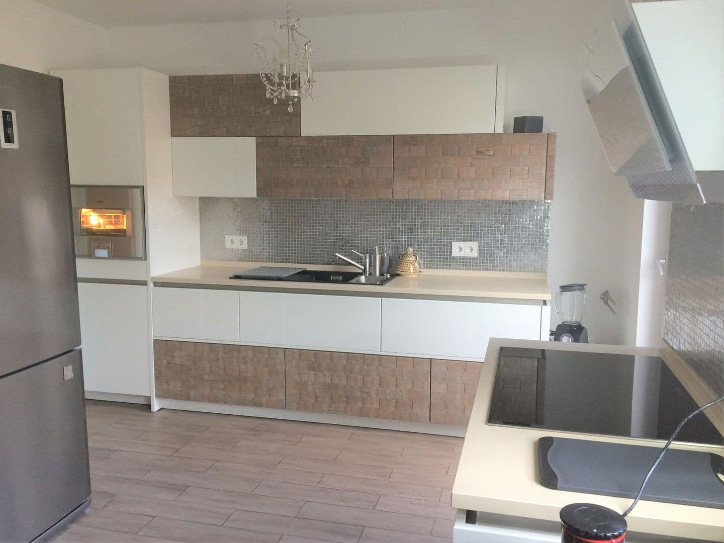 Prenájom bytu 3-izbový 86 m², Ca, Mannheim, Bádensko-Wurttembersko Prenájom bytu 3-izbový 86 m², Ca, Mannheim, Bádensko-Wurttembersko