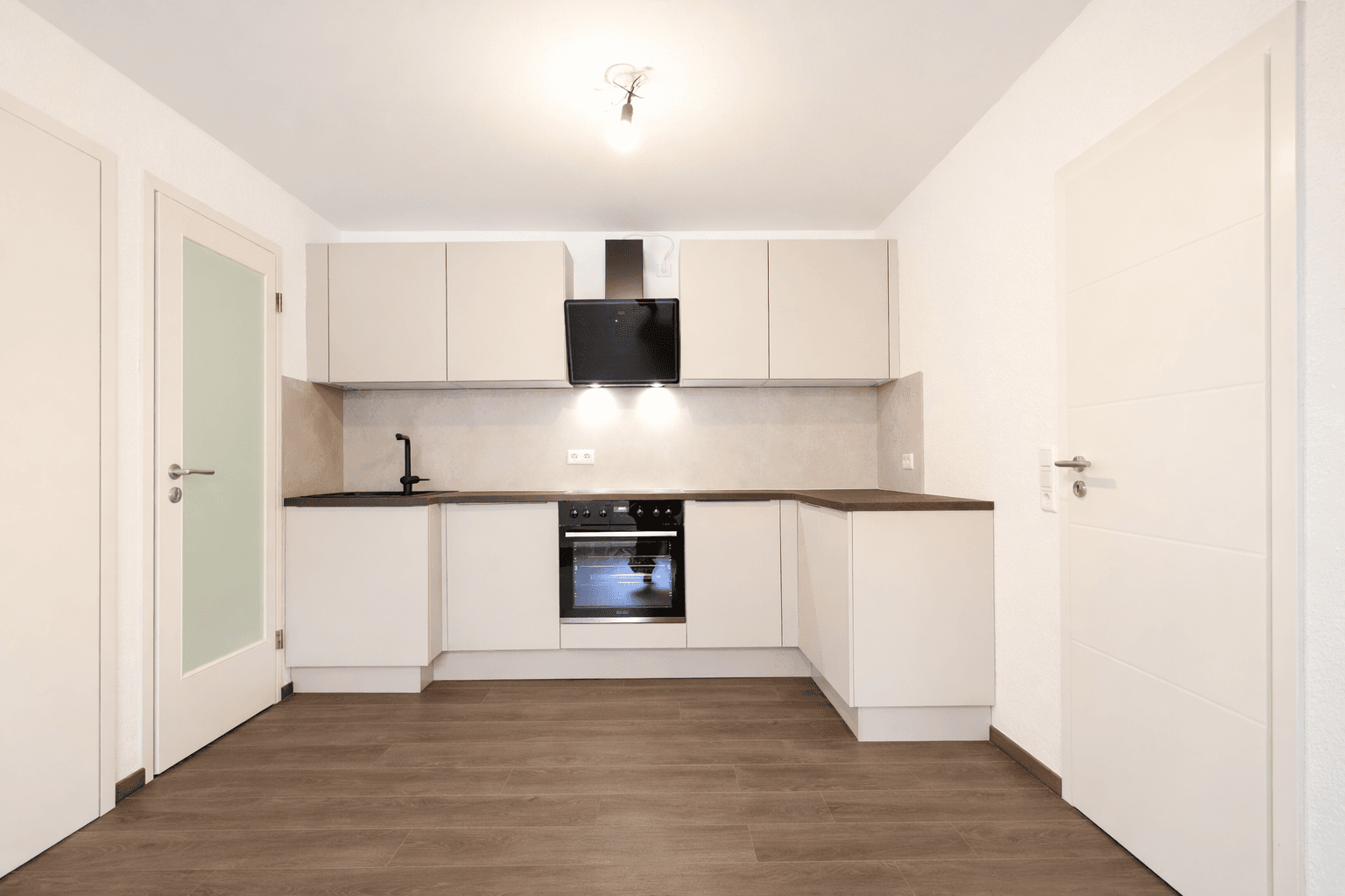 Prenájom bytu 1-izbový 63 m², Schlossstraße 36, Rauenberg, Bádensko-Wurttembersko Prenájom bytu 1-izbový 63 m², Schlossstraße 36, Rauenberg, Bádensko-Wurttembersko