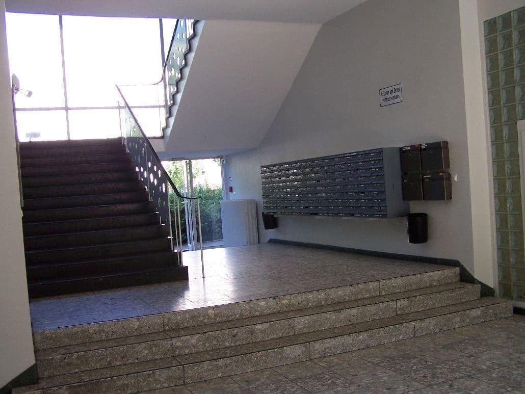 Prenájom bytu 13 m², Suarezstr. 15-17, Berlin, Berlín Prenájom bytu 13 m², Suarezstr. 15-17, Berlin, Berlín