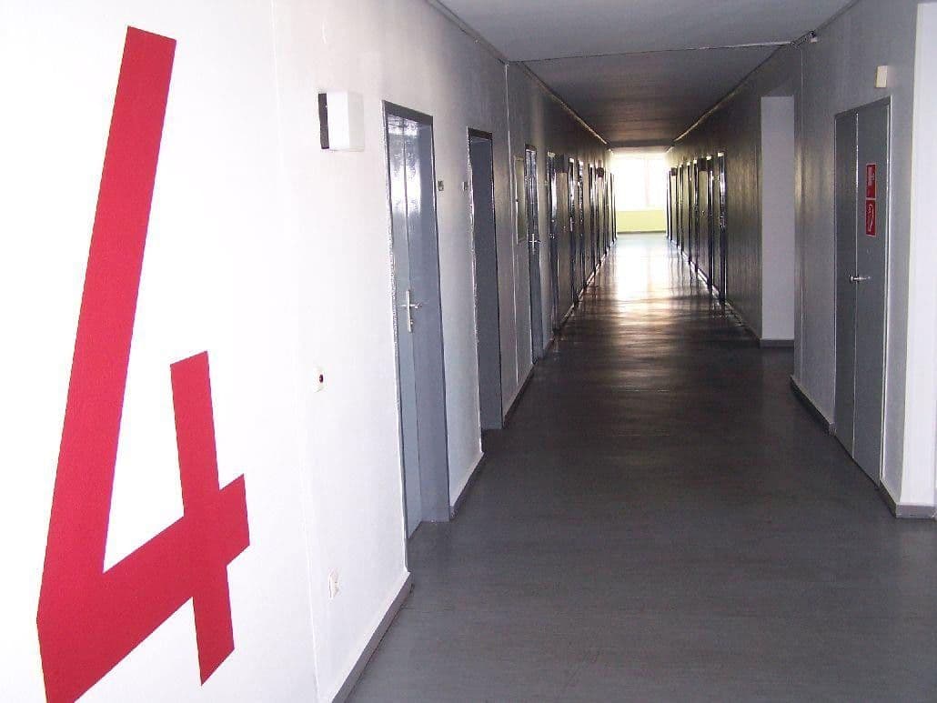 Prenájom bytu 13 m², Suarezstr. 15-17, Berlin, Berlín Prenájom bytu 13 m², Suarezstr. 15-17, Berlin, Berlín