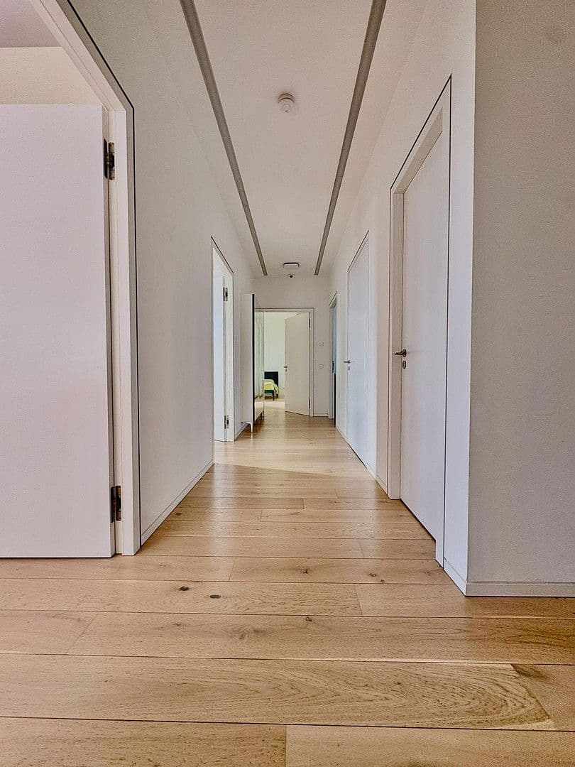Predaj bytu 4-izbový 144 m², Frankfurt am Main, Hesensko Predaj bytu 4-izbový 144 m², Frankfurt am Main, Hesensko