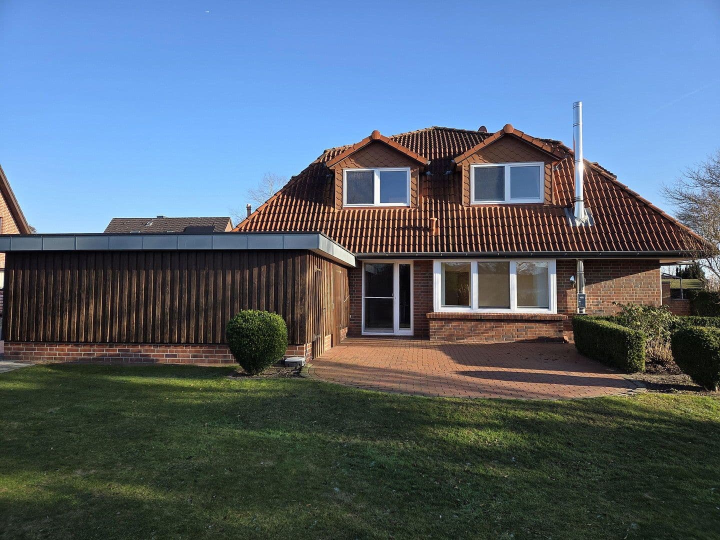 Predaj domu 107 m², pozemek 1.000 m², Hamersen, Dolné Sasko Predaj domu 107 m², pozemek 1.000 m², Hamersen, Dolné Sasko