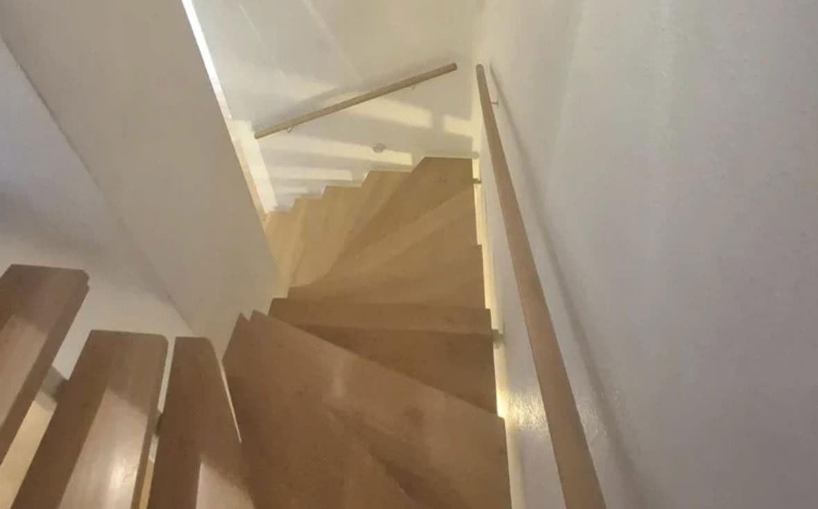 Predaj domu 131 m², pozemek 132 m², Liederbach am Taunus, Hesensko Predaj domu 131 m², pozemek 132 m², Liederbach am Taunus, Hesensko