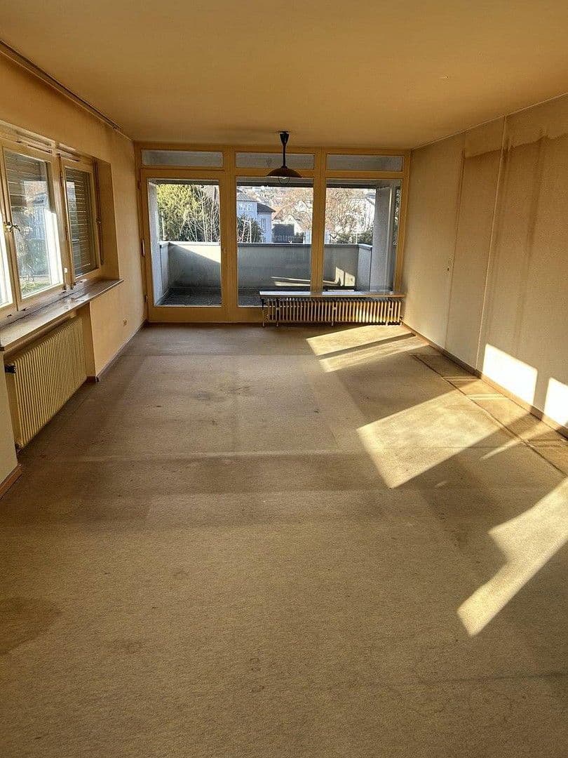 Predaj domu 272 m², pozemek 593 m², Schopfheimerstraße 13, Lörrach, Bádensko-Wurttembersko Predaj domu 272 m², pozemek 593 m², Schopfheimerstraße 13, Lörrach, Bádensko-Wurttembersko
