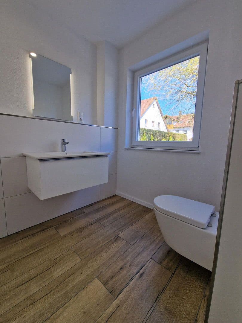 Predaj domu 160 m², pozemek 325 m², Am Steinriesel 11, Altenmünster, Bavorsko Predaj domu 160 m², pozemek 325 m², Am Steinriesel 11, Altenmünster, Bavorsko