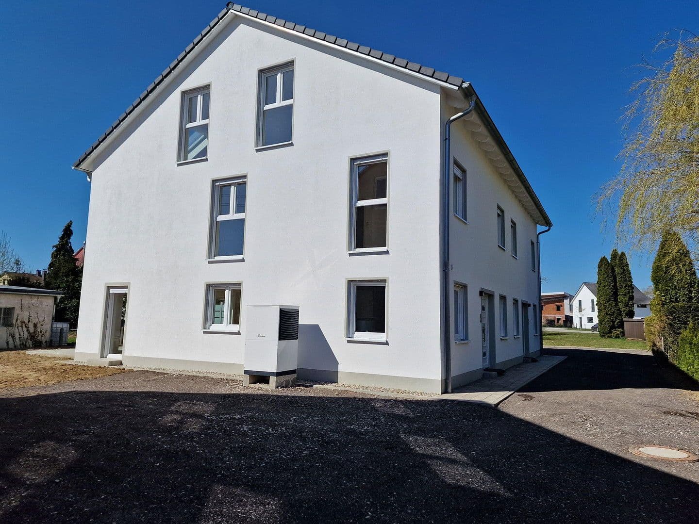 Predaj domu 160 m², pozemek 325 m², Am Steinriesel 11, Altenmünster, Bavorsko Predaj domu 160 m², pozemek 325 m², Am Steinriesel 11, Altenmünster, Bavorsko
