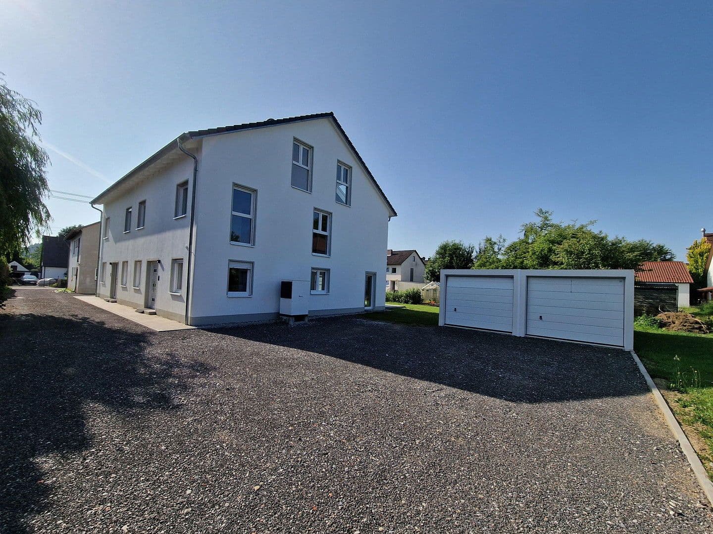 Predaj domu 160 m², pozemek 325 m², Am Steinriesel 11, Altenmünster, Bavorsko Predaj domu 160 m², pozemek 325 m², Am Steinriesel 11, Altenmünster, Bavorsko