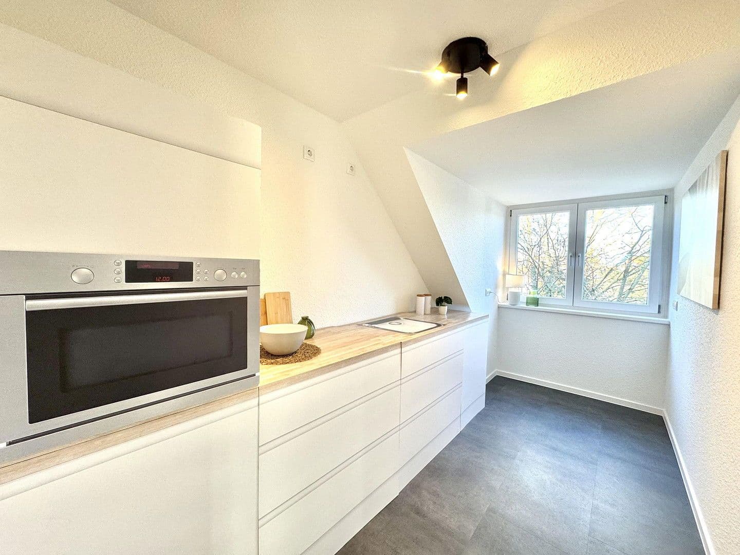 Predaj bytu 3-izbový 82 m², Schwerin, Meklenbursko-Predpomoransko Predaj bytu 3-izbový 82 m², Schwerin, Meklenbursko-Predpomoransko