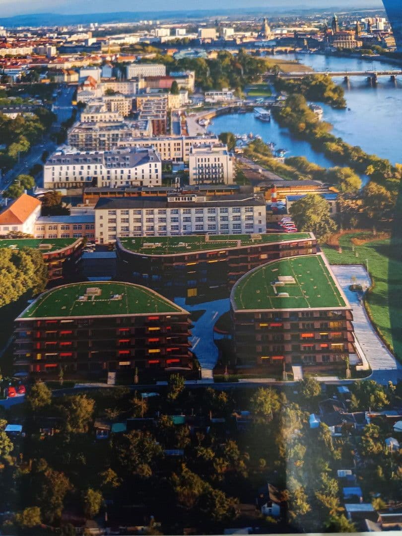 Prenájom bytu 2-izbový 69 m², Dresden, Sasko Prenájom bytu 2-izbový 69 m², Dresden, Sasko