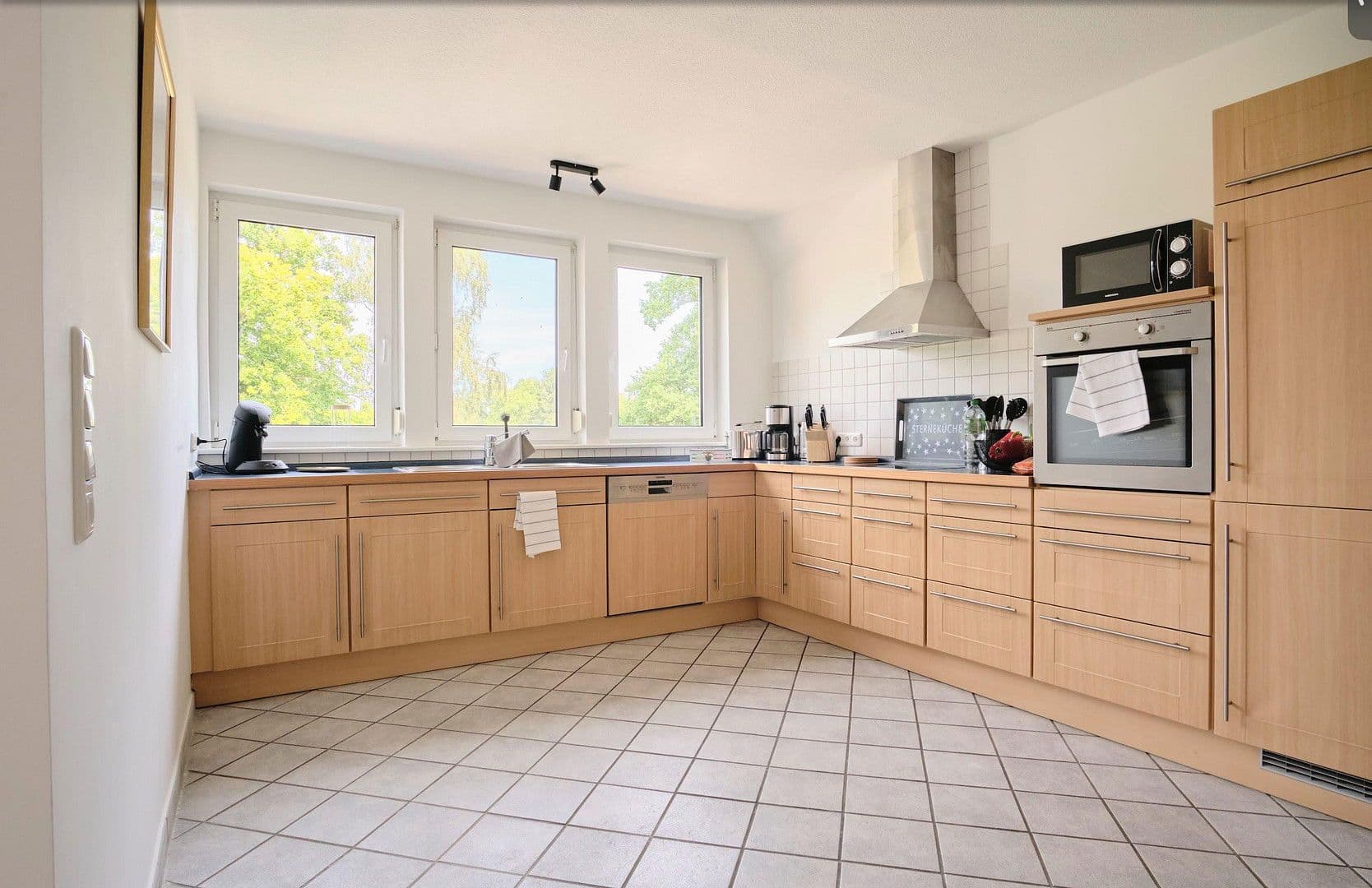 Predaj bytu 6-izbový 177 m², Mittelweg 47, Stuhr, Dolné Sasko Predaj bytu 6-izbový 177 m², Mittelweg 47, Stuhr, Dolné Sasko