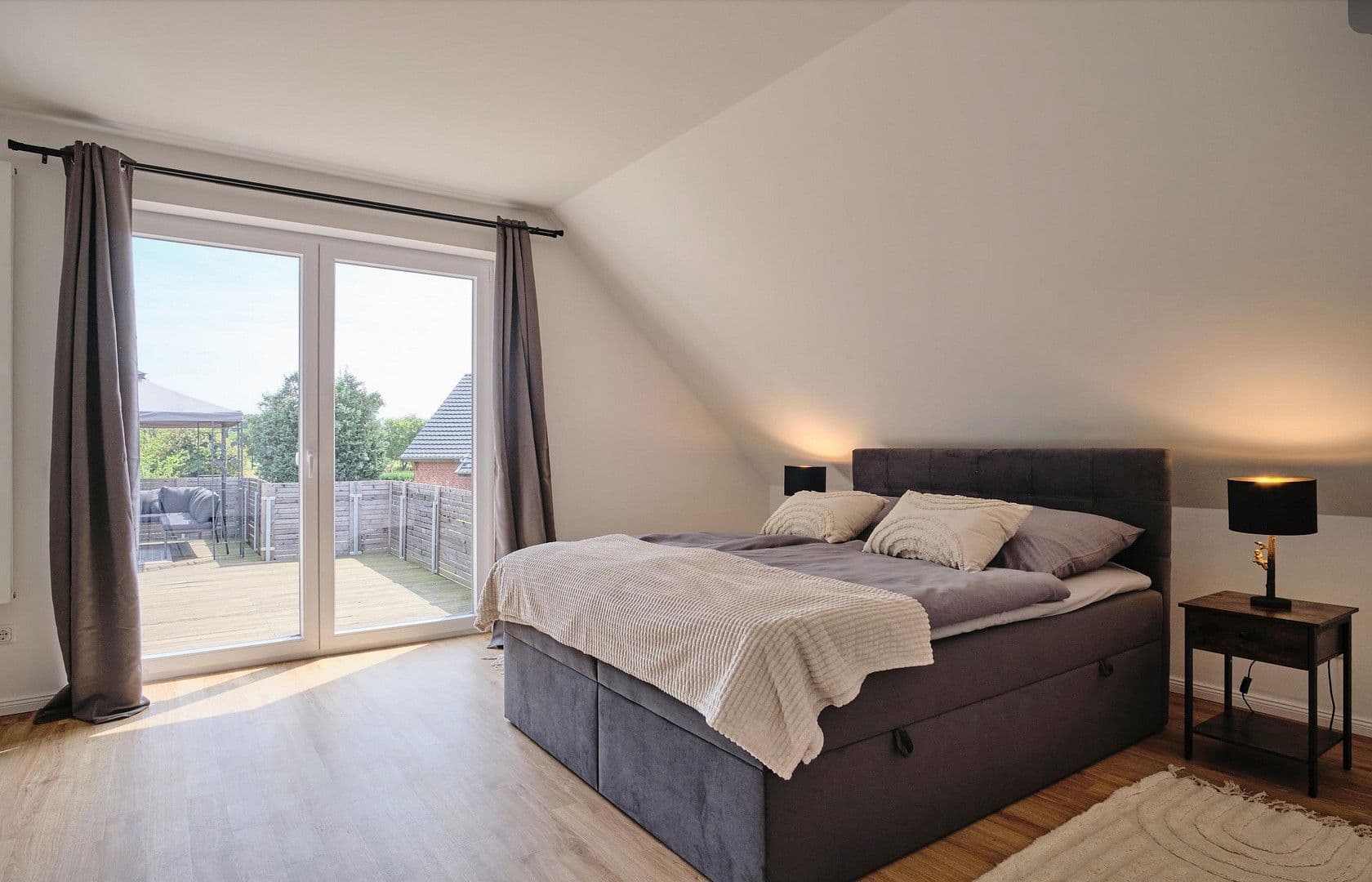 Predaj bytu 6-izbový 177 m², Mittelweg 47, Stuhr, Dolné Sasko Predaj bytu 6-izbový 177 m², Mittelweg 47, Stuhr, Dolné Sasko