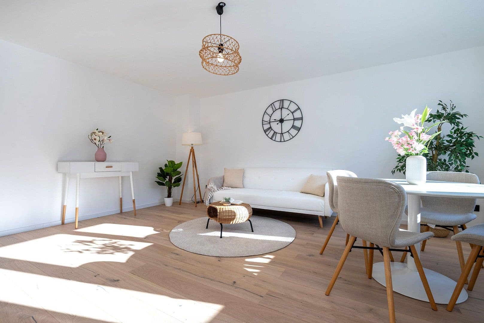Predaj bytu 4-izbový 84 m², Königsbrunn, Bavorsko Predaj bytu 4-izbový 84 m², Königsbrunn, Bavorsko