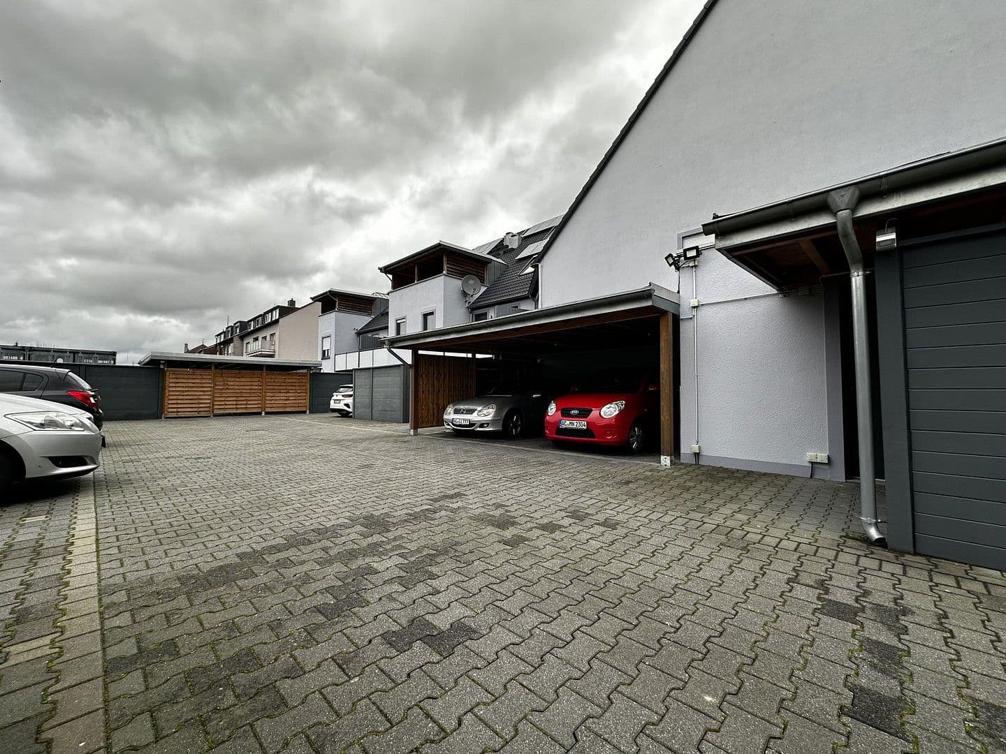 Predaj domu 1.236 m², pozemek 1.170 m², Übacher Weg 121 + 123, Alsdorf, Severné Porýnie - Westfálsko Predaj domu 1.236 m², pozemek 1.170 m², Übacher Weg 121 + 123, Alsdorf, Severné Porýnie - Westfálsko