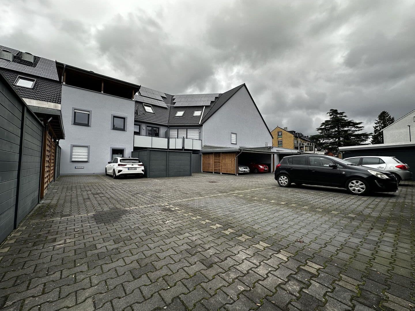Predaj domu 1.236 m², pozemek 1.170 m², Übacher Weg 121 + 123, Alsdorf, Severné Porýnie - Westfálsko Predaj domu 1.236 m², pozemek 1.170 m², Übacher Weg 121 + 123, Alsdorf, Severné Porýnie - Westfálsko