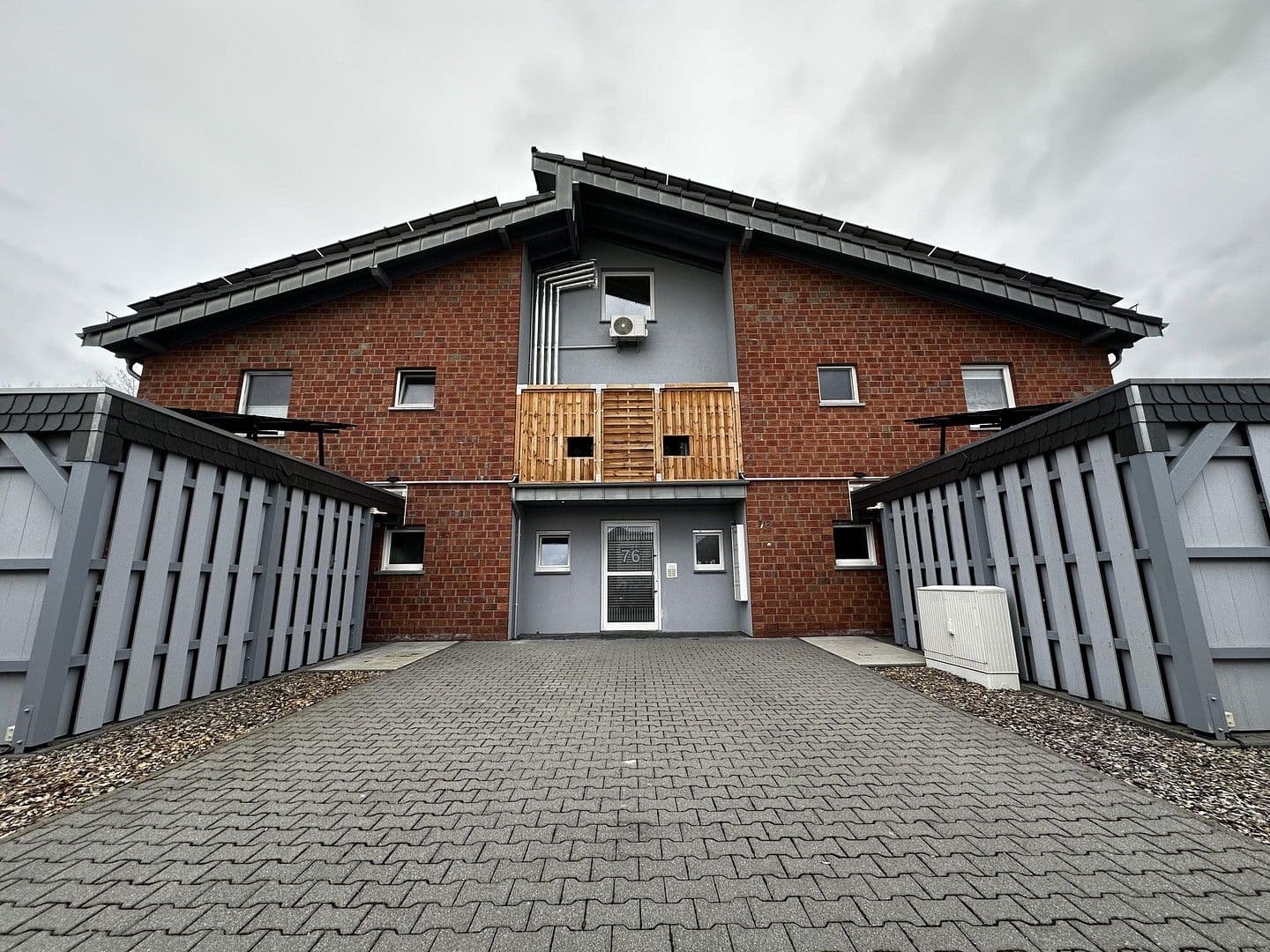 Predaj domu 640 m², pozemek 1.442 m², Bergmannsweg 76, Baesweiler, Severné Porýnie - Westfálsko Predaj domu 640 m², pozemek 1.442 m², Bergmannsweg 76, Baesweiler, Severné Porýnie - Westfálsko