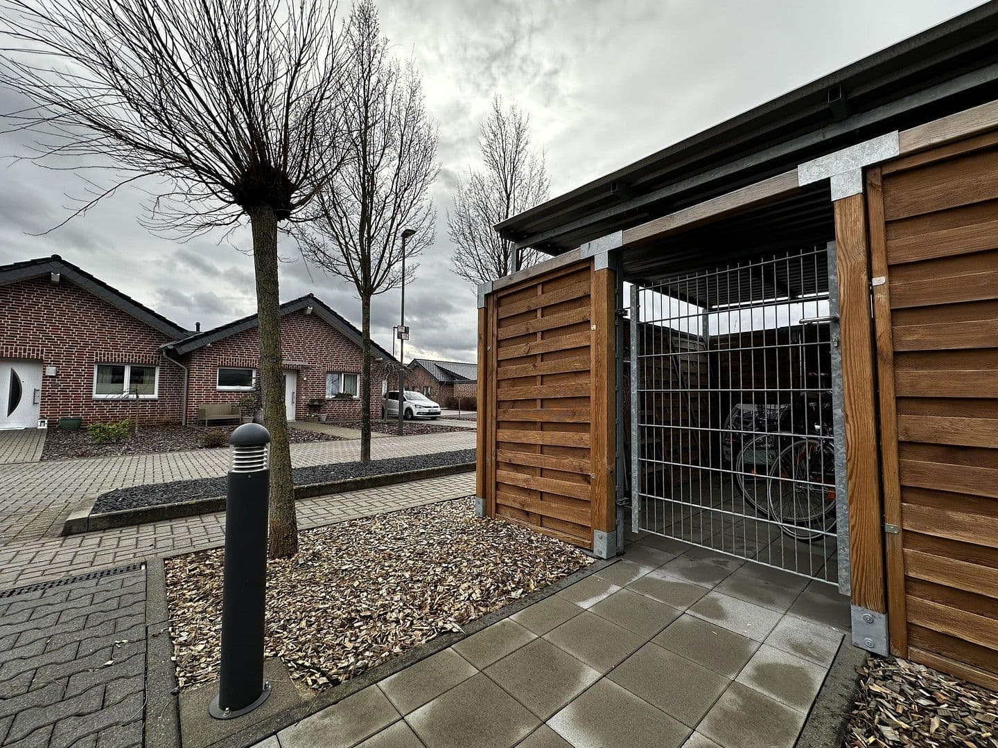 Predaj domu 640 m², pozemek 1.442 m², Bergmannsweg 76, Baesweiler, Severné Porýnie - Westfálsko Predaj domu 640 m², pozemek 1.442 m², Bergmannsweg 76, Baesweiler, Severné Porýnie - Westfálsko