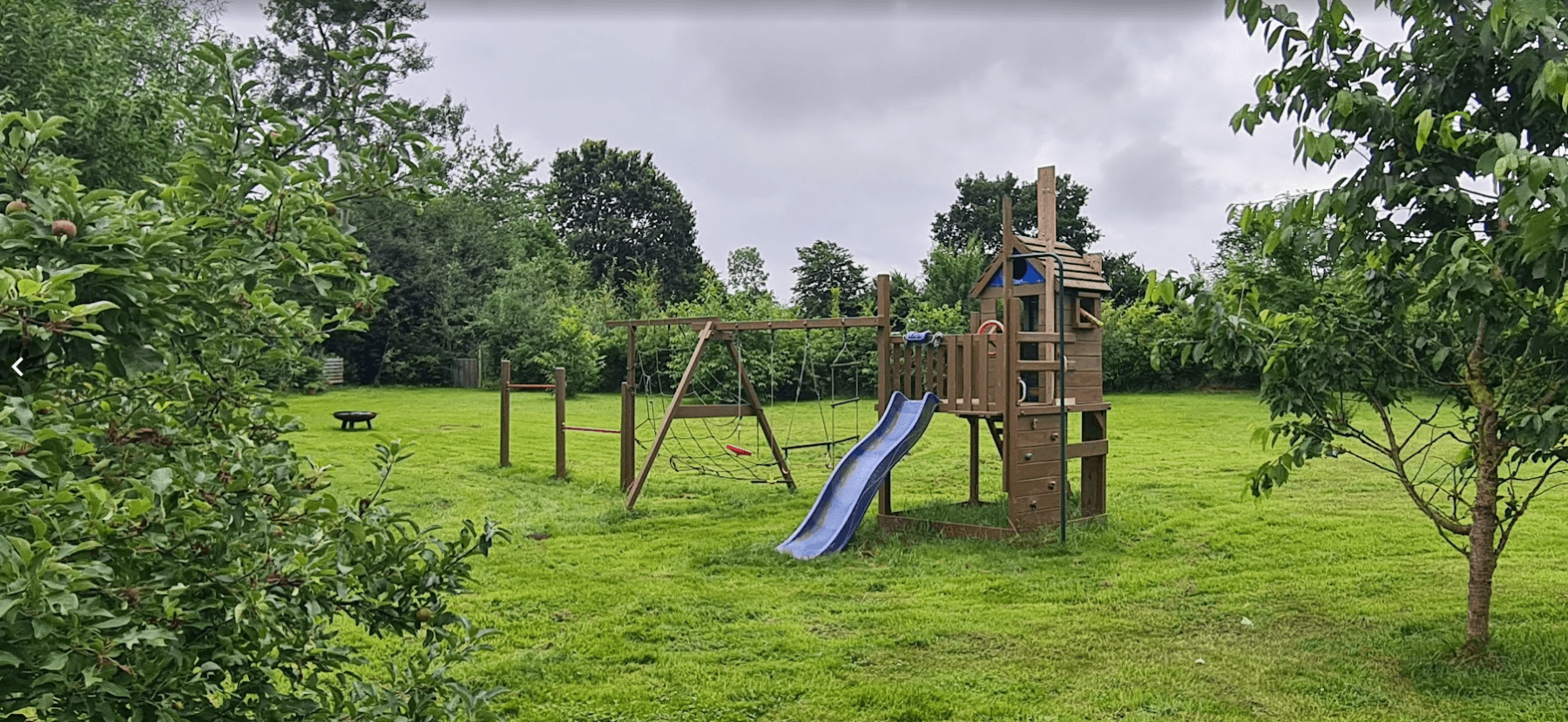 Predaj domu 285 m², pozemek 12.500 m², Neuengörs, Šlezvicko-Holštajnsko Predaj domu 285 m², pozemek 12.500 m², Neuengörs, Šlezvicko-Holštajnsko