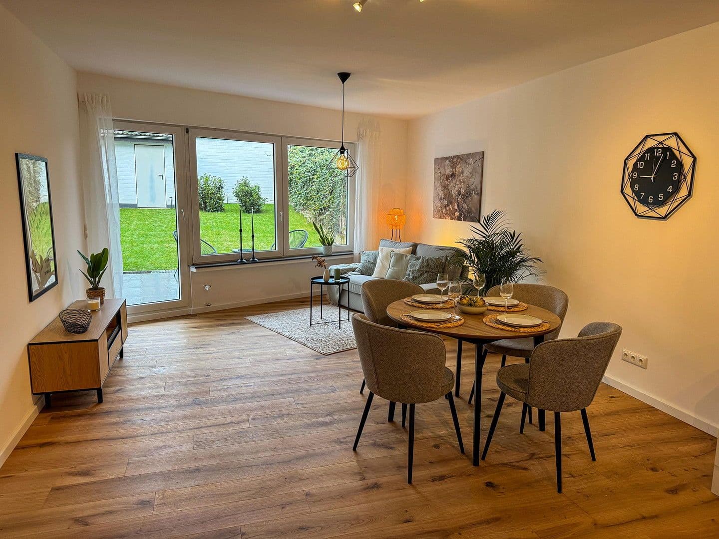 Predaj bytu 4-izbový 102 m², Brühl, Severné Porýnie - Westfálsko Predaj bytu 4-izbový 102 m², Brühl, Severné Porýnie - Westfálsko