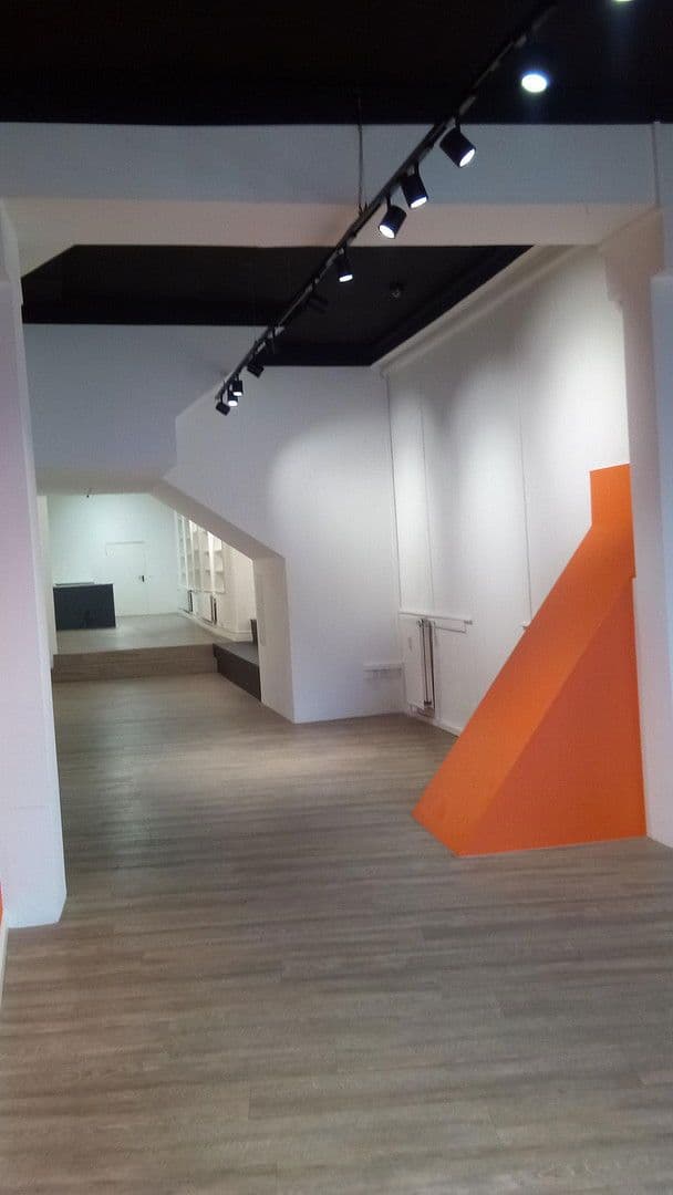 Prenájom nebytového priestoru 210 m², Mühlenstraße 56, Lübeck, Šlezvicko-Holštajnsko Prenájom nebytového priestoru 210 m², Mühlenstraße 56, Lübeck, Šlezvicko-Holštajnsko