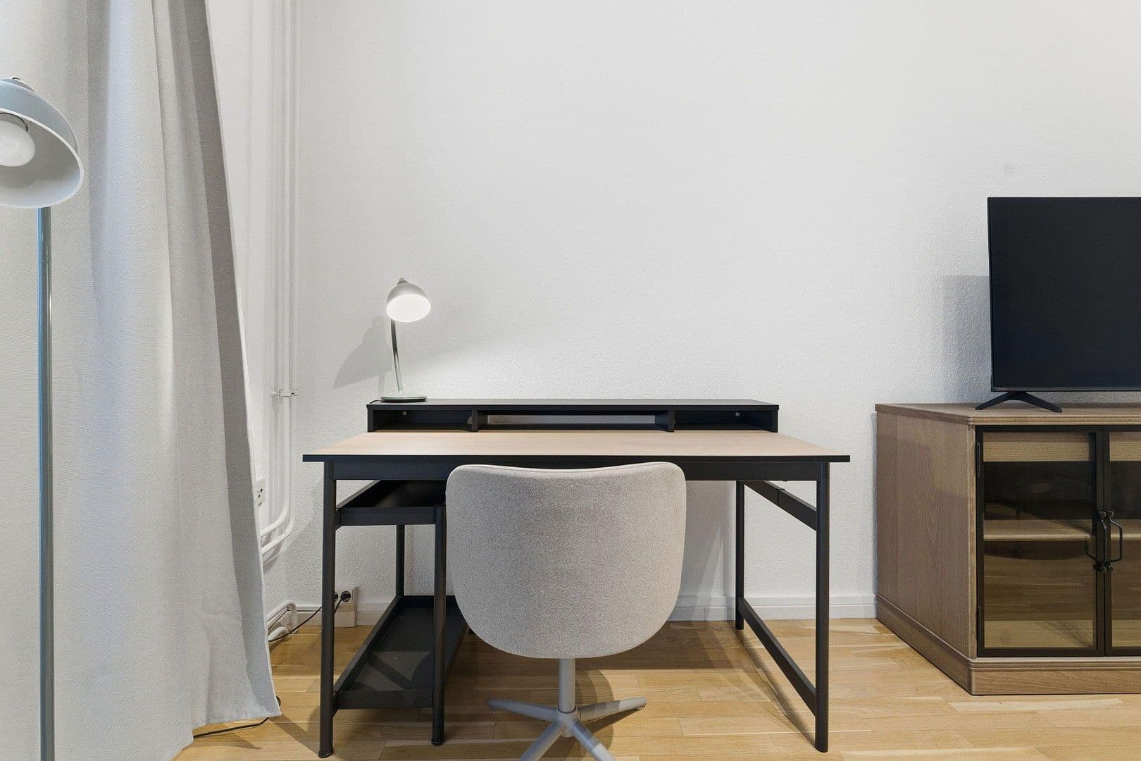 Prenájom bytu 3-izbový 87 m², Berlin, Berlín Prenájom bytu 3-izbový 87 m², Berlin, Berlín