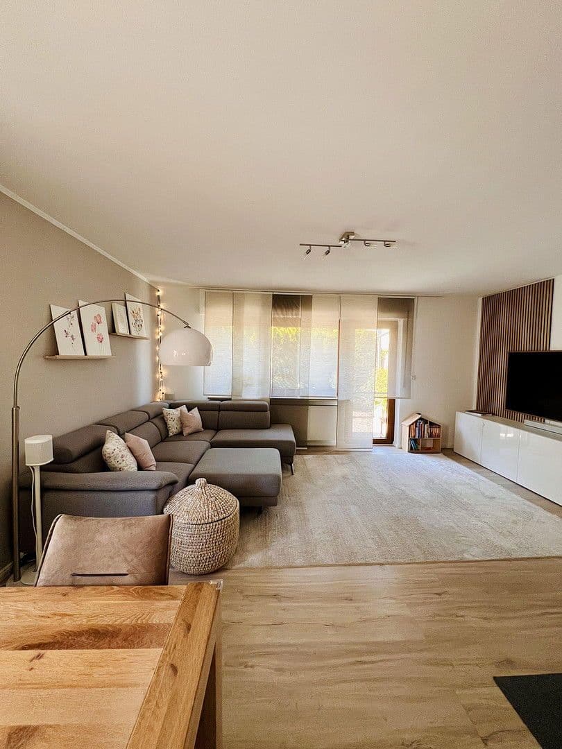 Predaj domu 103 m², pozemek 182 m², Nürtingen, Bádensko-Wurttembersko Predaj domu 103 m², pozemek 182 m², Nürtingen, Bádensko-Wurttembersko