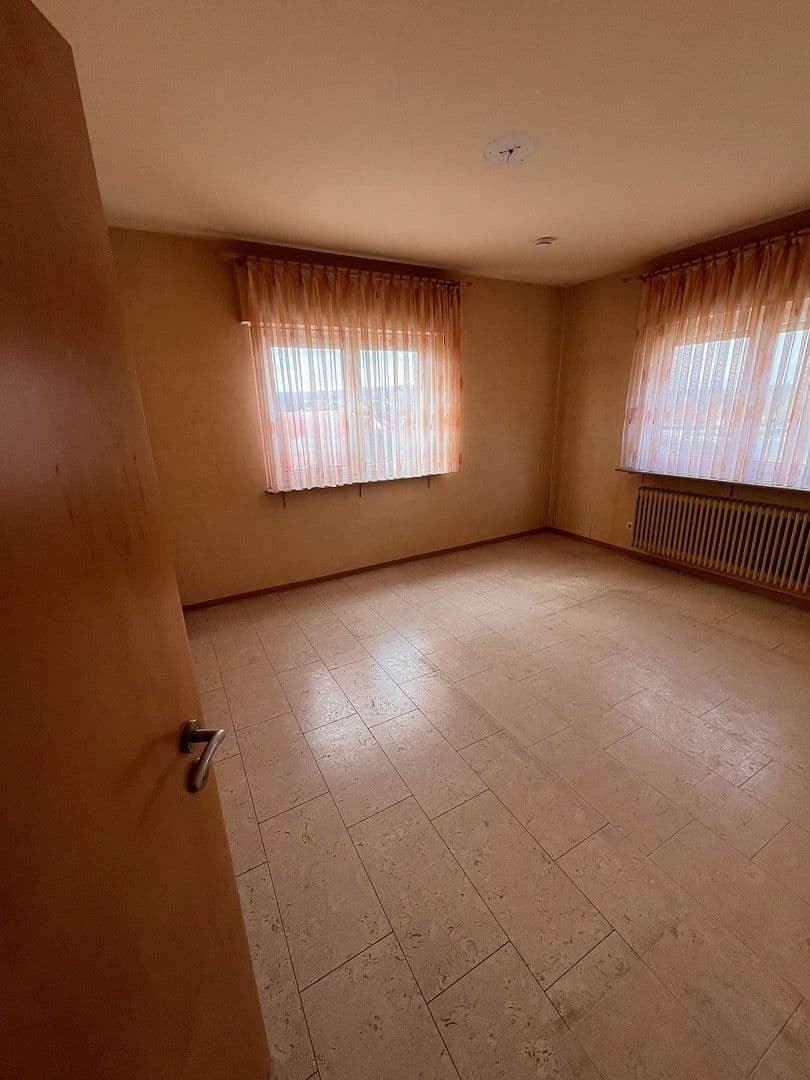 Predaj bytu 5-izbový 112 m², Bismarckstraße 56, Pforzheim, Bádensko-Wurttembersko Predaj bytu 5-izbový 112 m², Bismarckstraße 56, Pforzheim, Bádensko-Wurttembersko