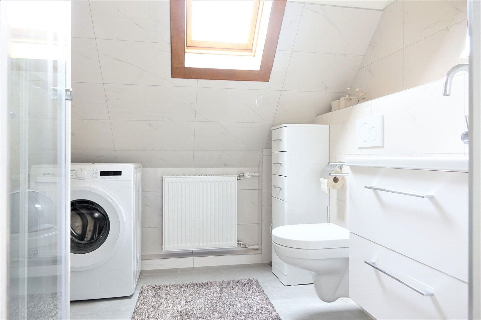 Prenájom bytu 3-izbový 85 m², Herzogenriedstraße 23, Mannheim, Bádensko-Wurttembersko Prenájom bytu 3-izbový 85 m², Herzogenriedstraße 23, Mannheim, Bádensko-Wurttembersko