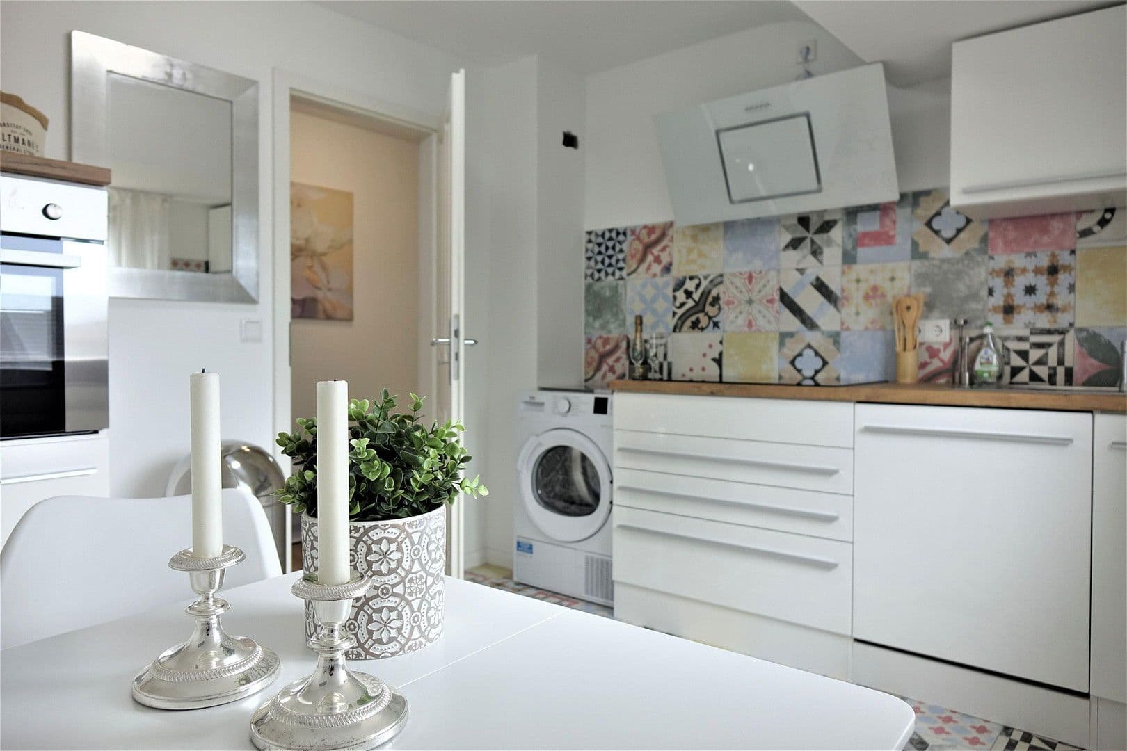 Prenájom bytu 3-izbový 85 m², Herzogenriedstraße 23, Mannheim, Bádensko-Wurttembersko Prenájom bytu 3-izbový 85 m², Herzogenriedstraße 23, Mannheim, Bádensko-Wurttembersko