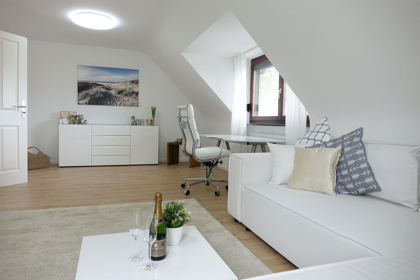 Prenájom bytu 3-izbový 85 m², Herzogenriedstraße 23, Mannheim, Bádensko-Wurttembersko Prenájom bytu 3-izbový 85 m², Herzogenriedstraße 23, Mannheim, Bádensko-Wurttembersko