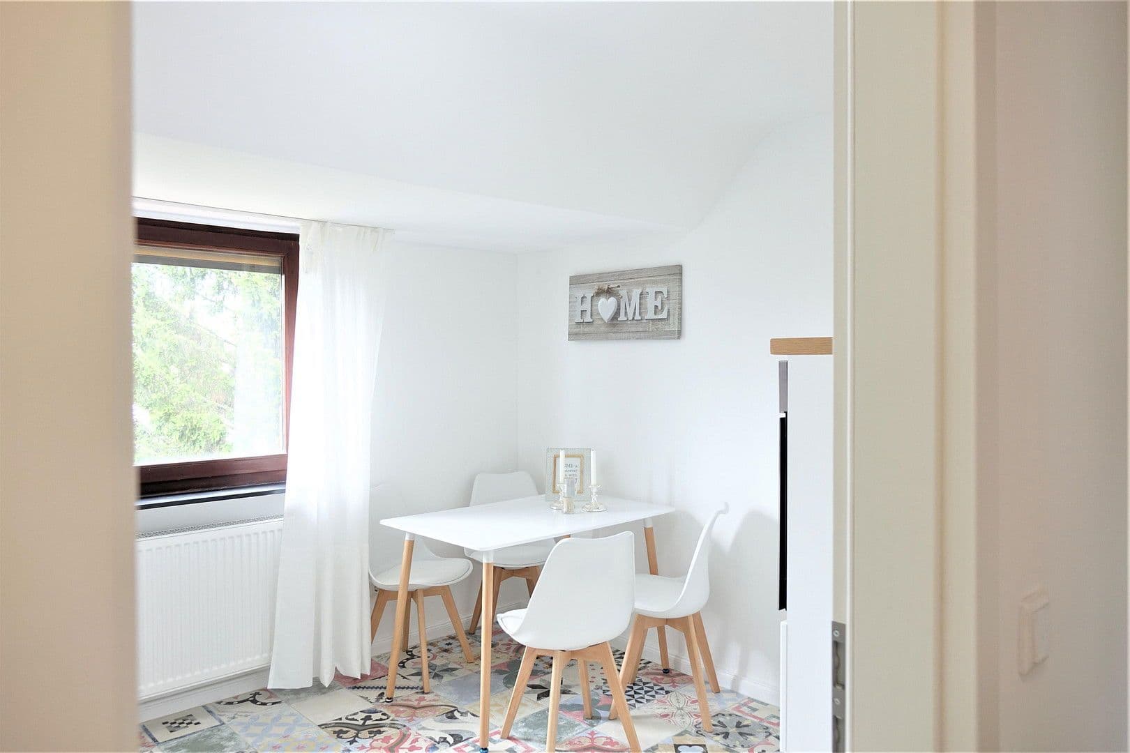 Prenájom bytu 3-izbový 85 m², Herzogenriedstraße 23, Mannheim, Bádensko-Wurttembersko Prenájom bytu 3-izbový 85 m², Herzogenriedstraße 23, Mannheim, Bádensko-Wurttembersko