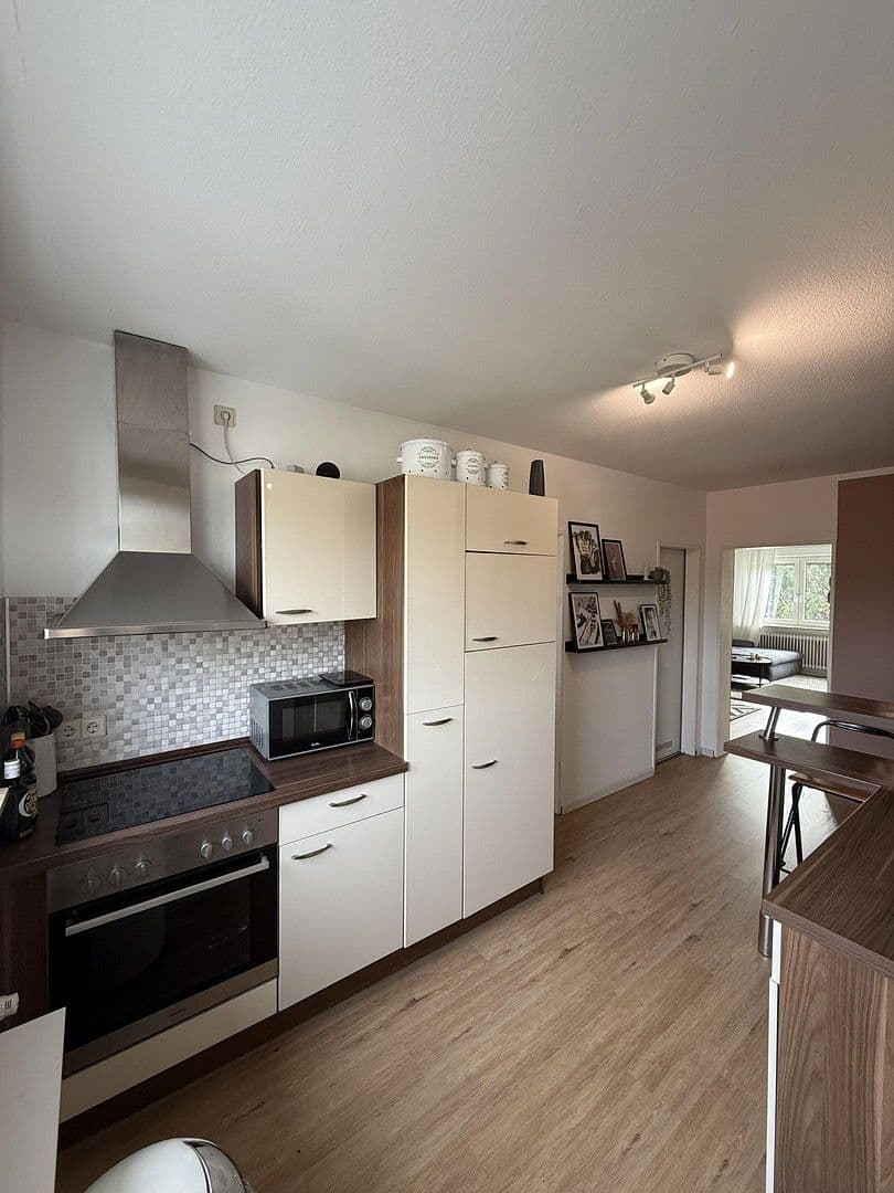 Prenájom bytu 3-izbový 85 m², Körschstraße 49, Stuttgart-Plieningen, Bádensko-Wurttembersko Prenájom bytu 3-izbový 85 m², Körschstraße 49, Stuttgart-Plieningen, Bádensko-Wurttembersko