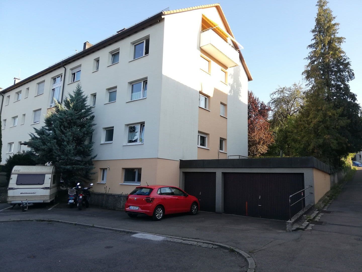 Prenájom bytu 3-izbový 85 m², Körschstraße 49, Stuttgart-Plieningen, Bádensko-Wurttembersko Prenájom bytu 3-izbový 85 m², Körschstraße 49, Stuttgart-Plieningen, Bádensko-Wurttembersko