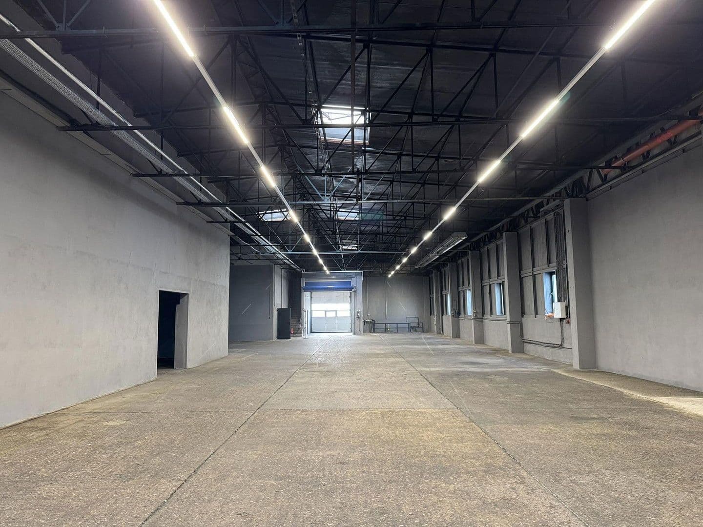 Prenájom nebytového priestoru 900 m², Dohna, Sasko Prenájom nebytového priestoru 900 m², Dohna, Sasko