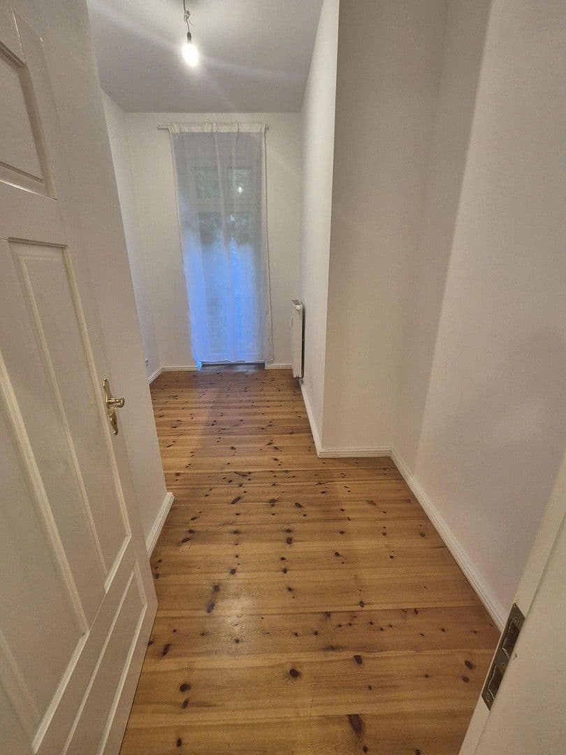 Predaj bytu 3-izbový 81 m², Berlin, Berlín Predaj bytu 3-izbový 81 m², Berlin, Berlín