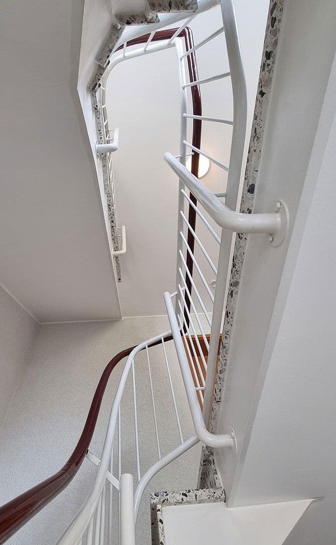 Prenájom bytu 3-izbový 119 m², Bochum, Severné Porýnie - Westfálsko Prenájom bytu 3-izbový 119 m², Bochum, Severné Porýnie - Westfálsko