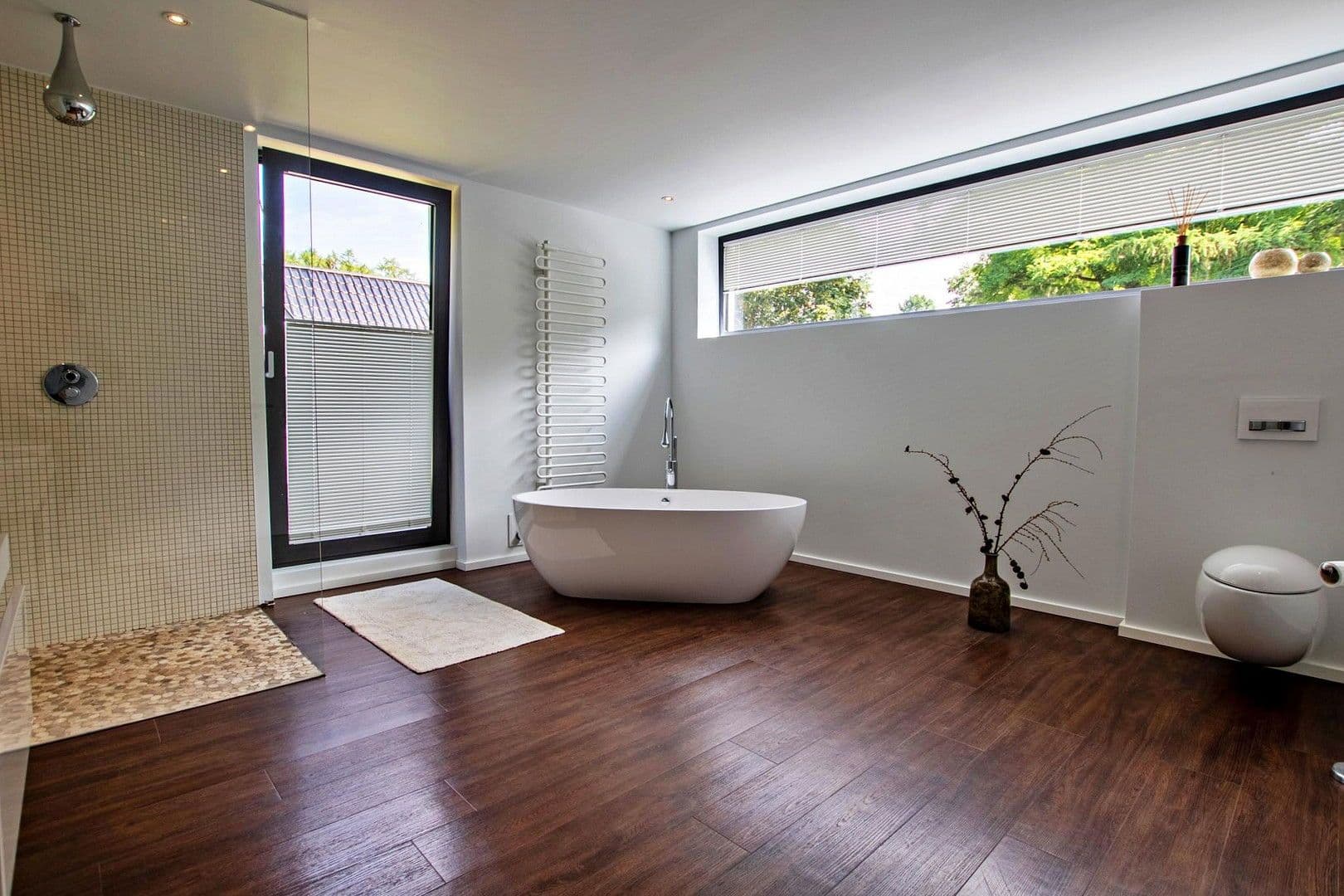 Predaj domu 384 m², pozemek 3.935 m², Wildeshausen, Dolné Sasko Predaj domu 384 m², pozemek 3.935 m², Wildeshausen, Dolné Sasko