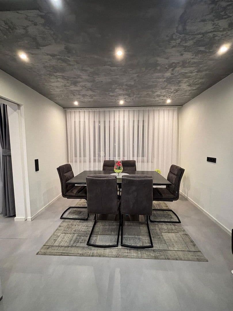 Predaj bytu 3-izbový 90 m², Steinenbronn, Bádensko-Wurttembersko Predaj bytu 3-izbový 90 m², Steinenbronn, Bádensko-Wurttembersko