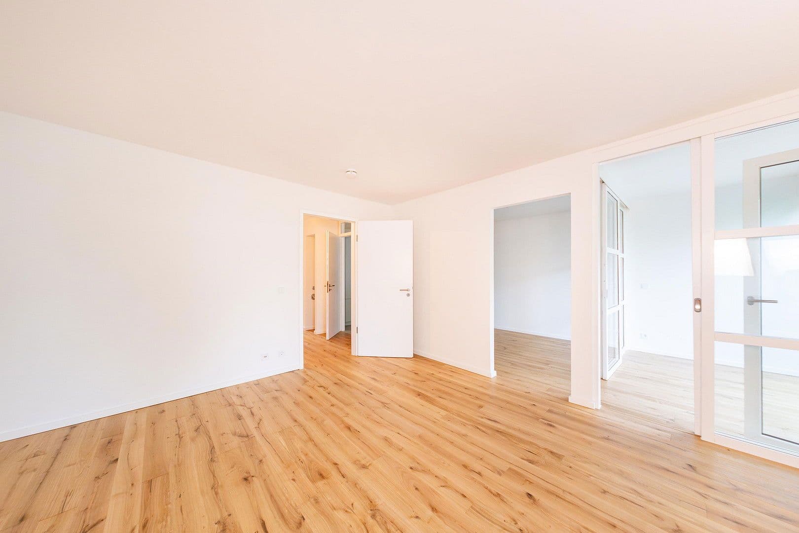 Predaj bytu 2-izbový 64 m², Berlin, Berlín Predaj bytu 2-izbový 64 m², Berlin, Berlín