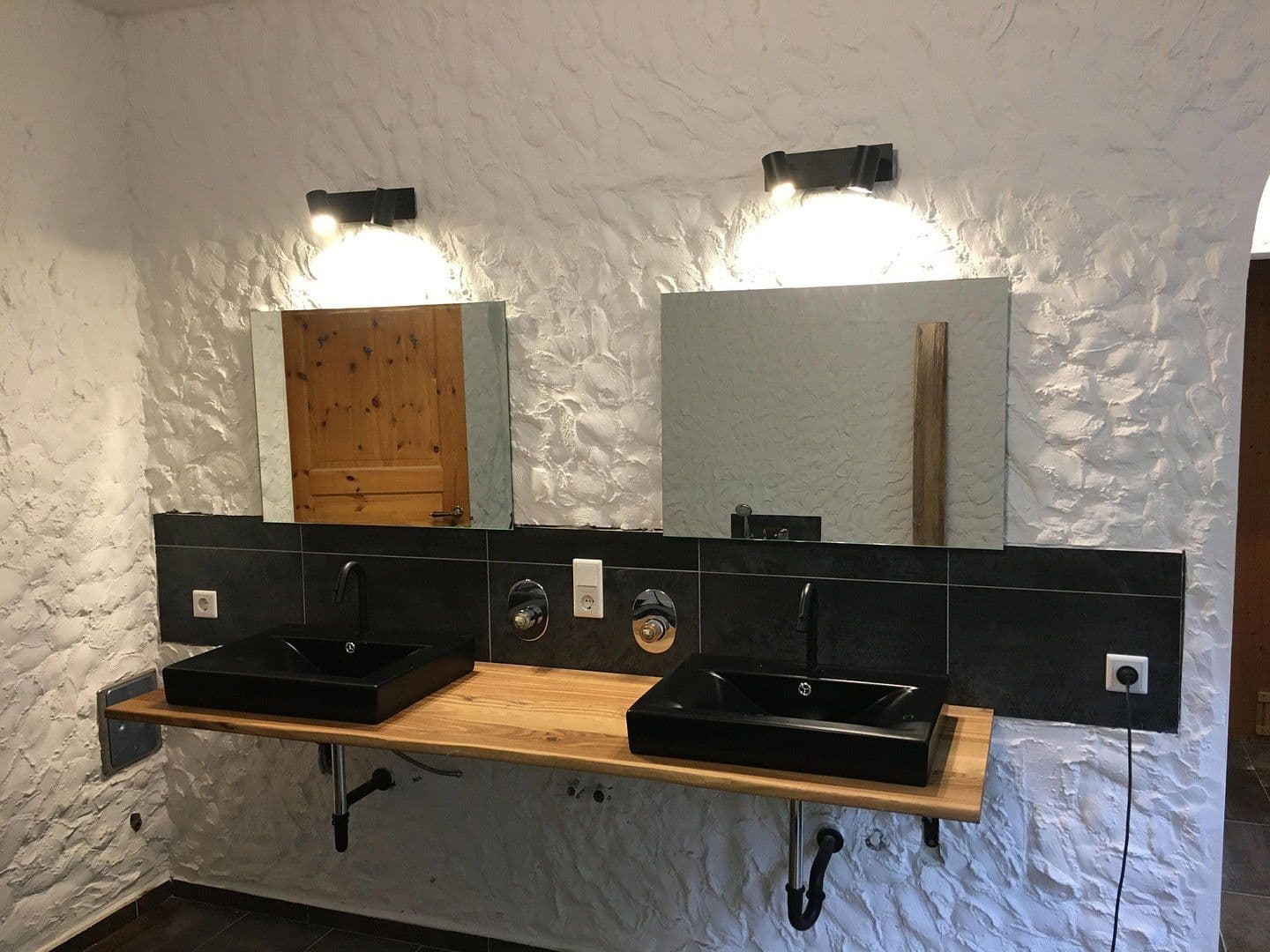 Predaj domu 198 m², pozemek 5.000 m², Dahldorfer Str. 19, Gnarrenburg, Dolné Sasko Predaj domu 198 m², pozemek 5.000 m², Dahldorfer Str. 19, Gnarrenburg, Dolné Sasko