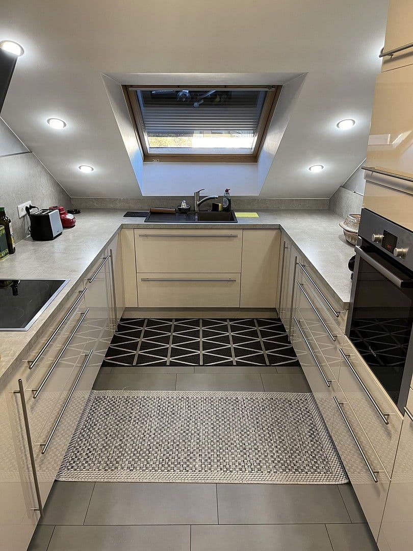 Predaj bytu 4-izbový 156 m², Bad Rappenau, Bádensko-Wurttembersko Predaj bytu 4-izbový 156 m², Bad Rappenau, Bádensko-Wurttembersko