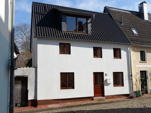 Predaj domu 100 m², pozemek 100 m², Minden, Severné Porýnie - Westfálsko Predaj domu 100 m², pozemek 100 m², Minden, Severné Porýnie - Westfálsko