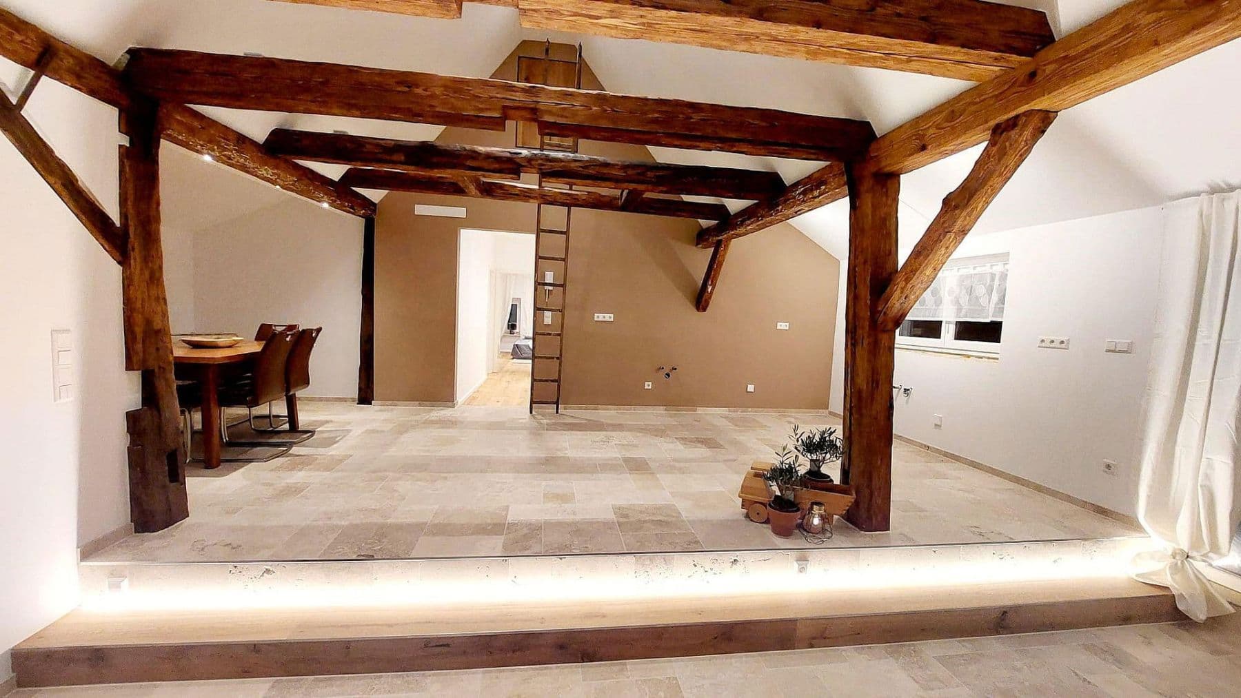 Prenájom bytu 4-izbový 130 m², Pfarrgasse 2, Göppingen, Bádensko-Wurttembersko Prenájom bytu 4-izbový 130 m², Pfarrgasse 2, Göppingen, Bádensko-Wurttembersko