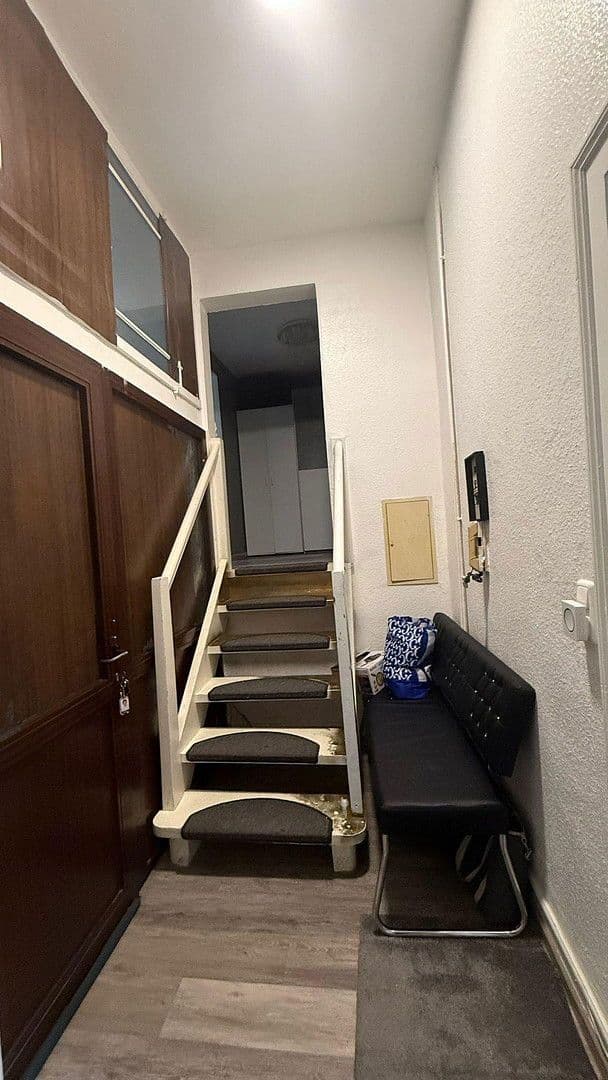 Predaj domu 300 m², pozemek 262 m², Geisenheimerstraße 32, Rüdesheim am Rhein, Hesensko Predaj domu 300 m², pozemek 262 m², Geisenheimerstraße 32, Rüdesheim am Rhein, Hesensko